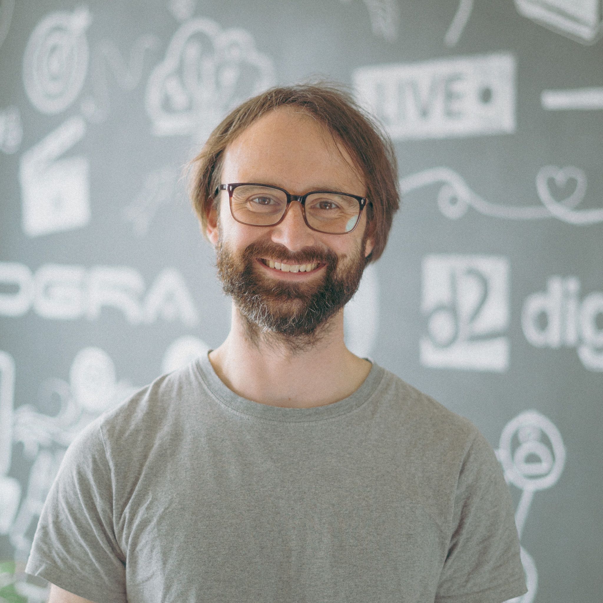 Dr. Thomas Fraunholz